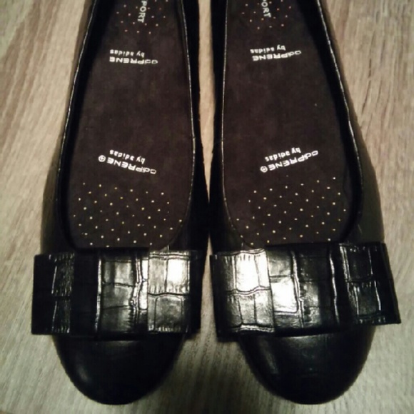 Rockport ballet flats w/bow. Black. Size 10.