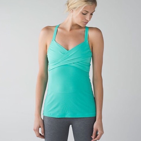 🚫SOLD🚫RESERVED. LuluLemon wrap it up tank
