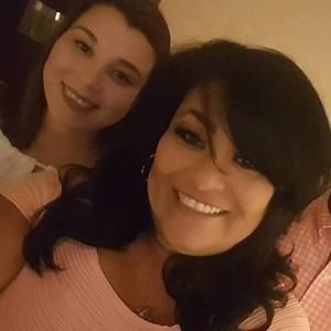 Meet your Posher, Canelas