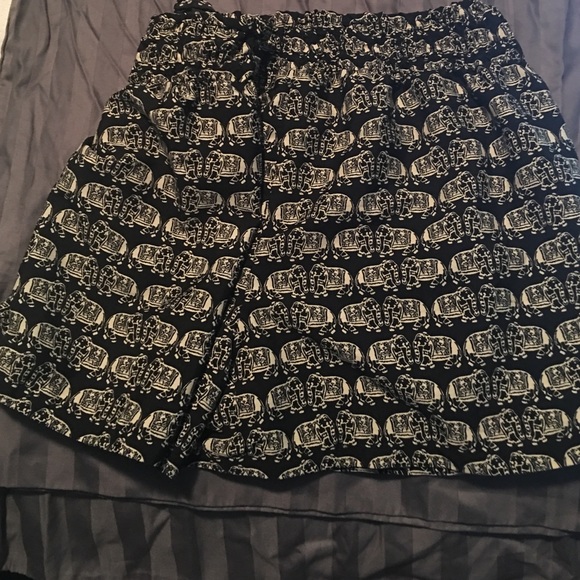 Cute elephant shorts! - Picture 1 of 2