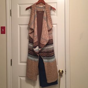 Drapey Aztec printed vest