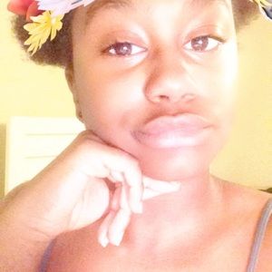 Meet your Posher, Vida