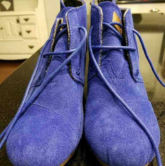 Toms sz 6