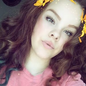 Meet your Posher, Cherry