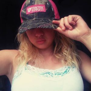 Meet your Posher, Ellen