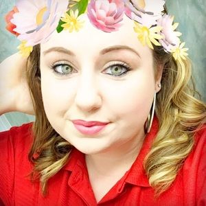 Meet your Posher, Nichole