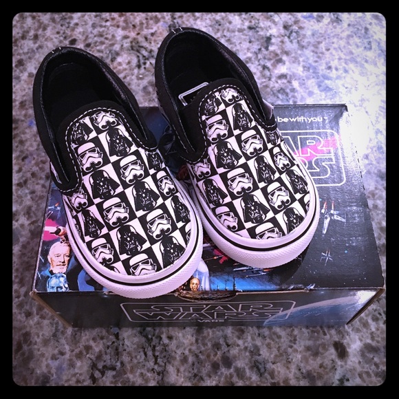 Boys toddler Star Wars shoes s 4.5 New sold out