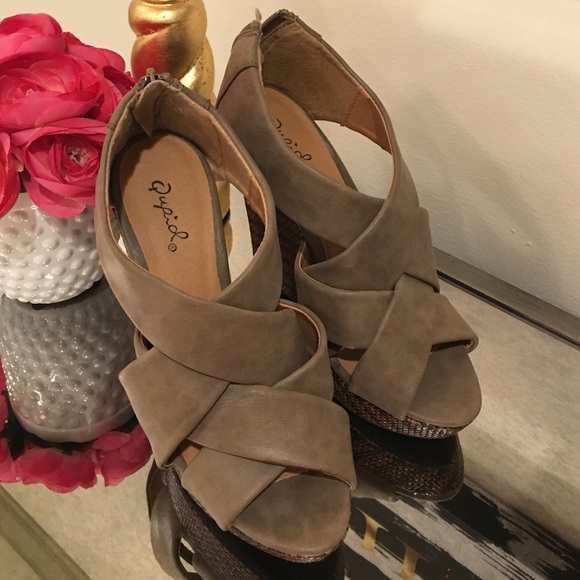 brown wedges