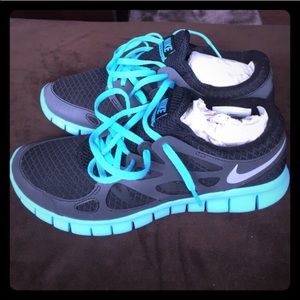 Nike Women's Free Run +2 reflective running shoes