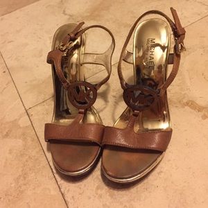 Micheal kors camel leather heels