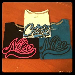 3 Nike T-Shirts