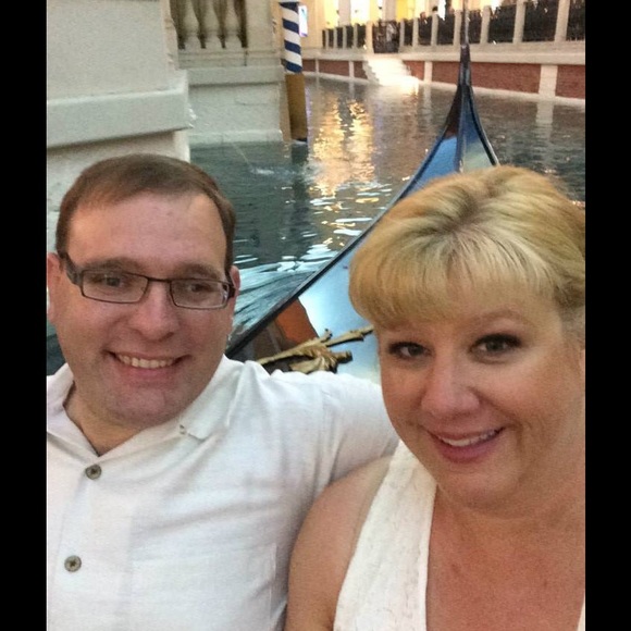 Meet your Posher, Tina - Picture 1 of 1