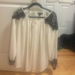 Chic Blouse