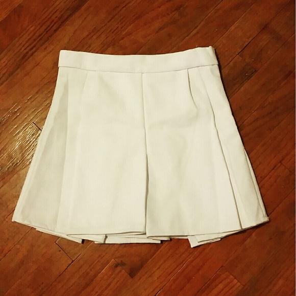Adecyn Pleated High-waisted Skirt - White