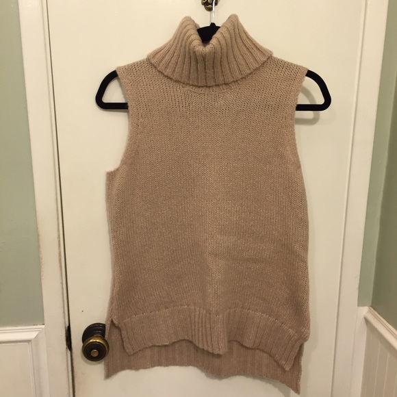 Mossimo Sleeveless Turtle Neck Tunic