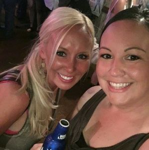 Meet your Posher, Meagan