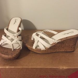 Wedged sandals