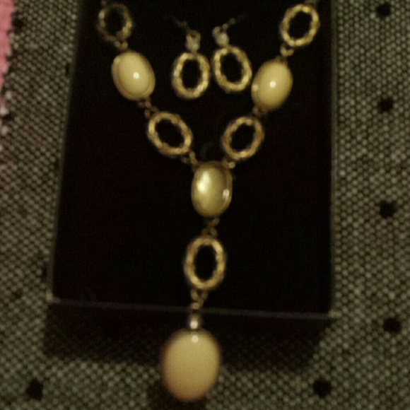 Vintage necklace and earring set and ring