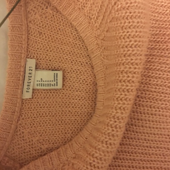 Cute sweater - Picture 2 of 2