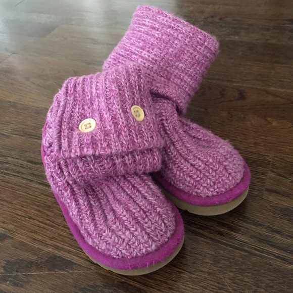 3x. Ugg Boots. Size 9T - Picture 3 of 4