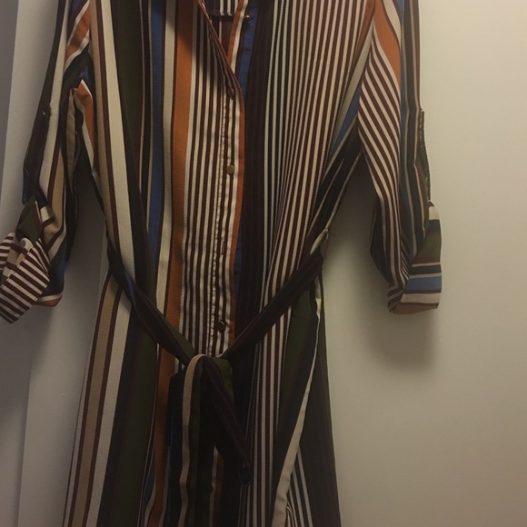 Dress - Picture 2 of 4