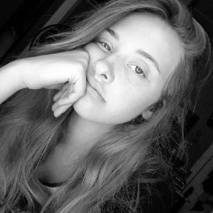 Meet your Posher, Alivia