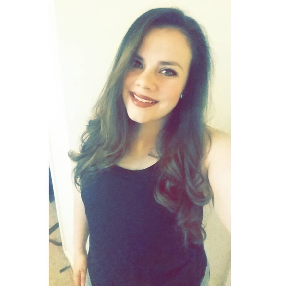 Meet your Posher, Maryah - Picture 1 of 1