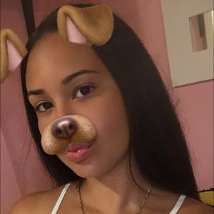 Meet your Posher, Selina