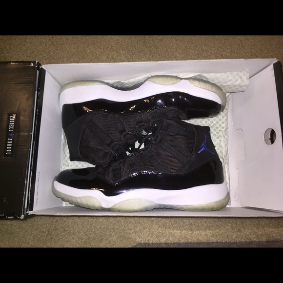DEADSTOCK Space Jam 11s with OG box and receipt! - Picture 2 of 4