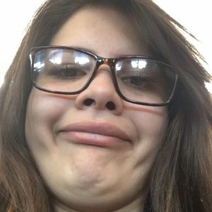 Meet your Posher, Stacie