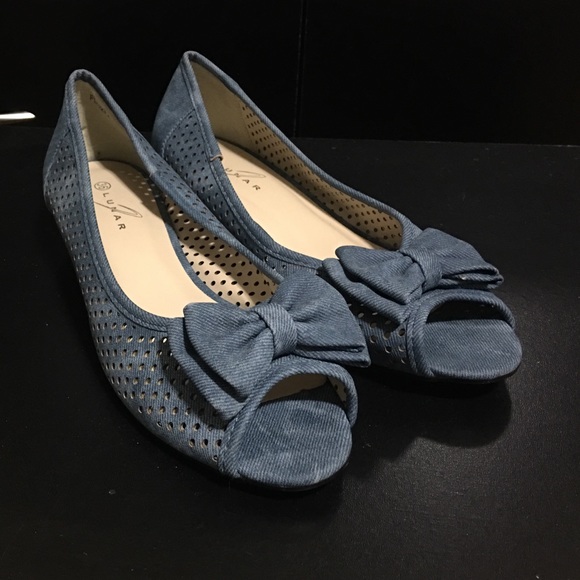Lunar bow flats women's