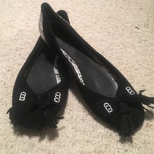Banana Republic Tassel Flats size 7 Banana Republic Tassel Flats size 7