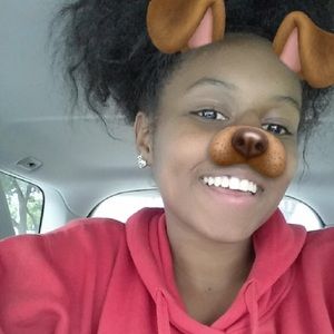 Meet your Posher, Caitlyn