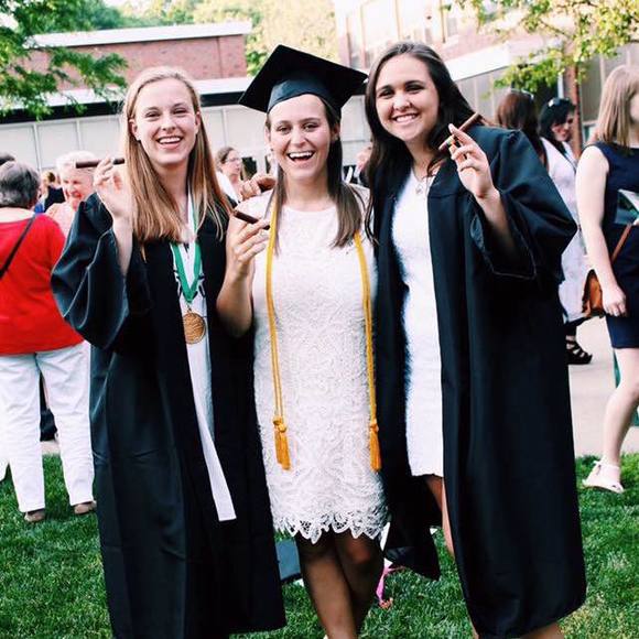 Meet your Posher, Julianna - Picture 1 of 1