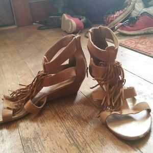 American Eagle sandals