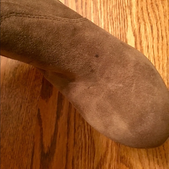 ❗️SOLD❗️NWOB Kenneth Cole Kiss n Tell suede boots - Picture 4 of 4