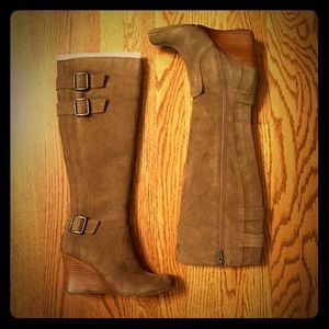 ❗️SOLD❗️NWOB Kenneth Cole Kiss n Tell suede boots