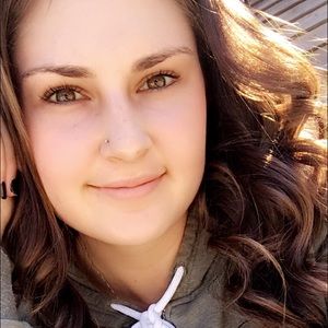 Meet your Posher, Kaitlin