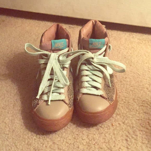 Nike high tops for women