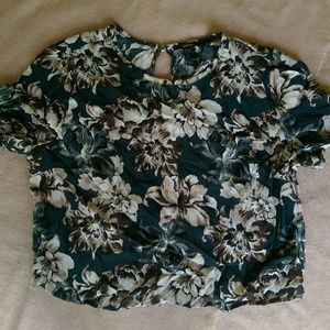 Floral boxy short top