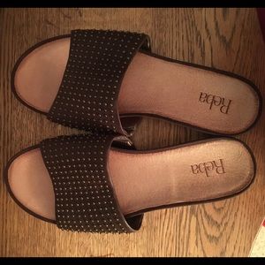 TAN REBA SANDALS
