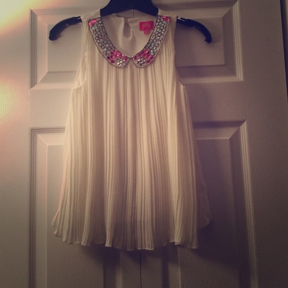 White tank top with A collar