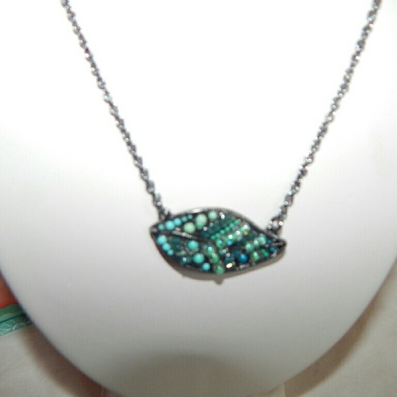 Leave necklace set