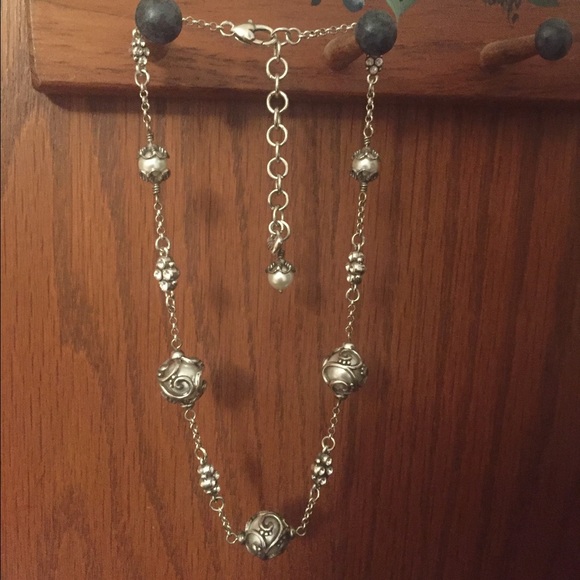BRIGHTON PEARL NECKLACE EUC