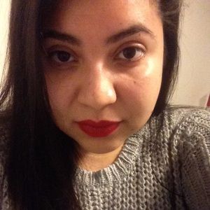 Meet your Posher, Alejandra