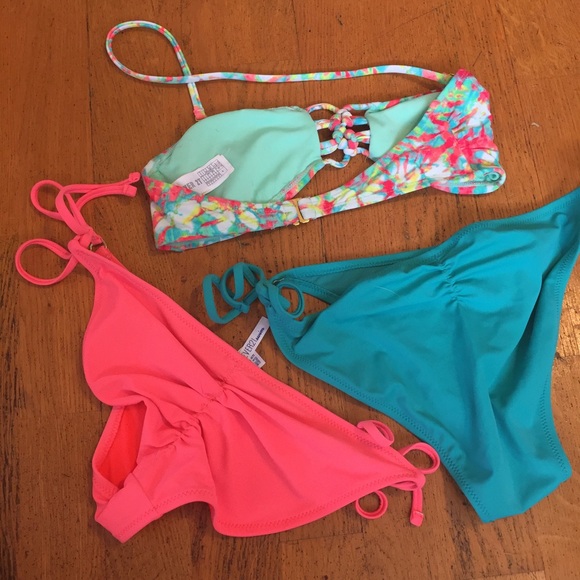 Bikini trio - Picture 2 of 2