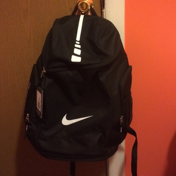 Nike Handbags - Nike Elite Backpack