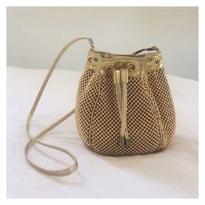 ❗️LAST CHANCE❗️Vintage Gold Bucket Bag Purse