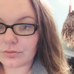 Meet your Posher, Eva