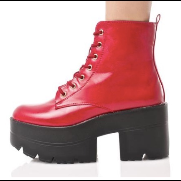 Platform boots